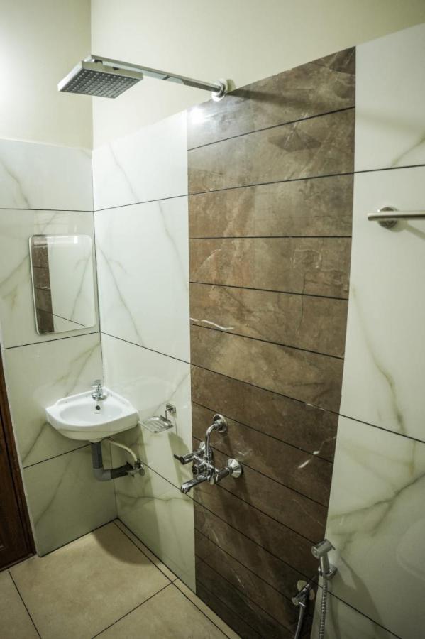 Zennova Furnished Apartment Alappuzha Eksteriør bilde